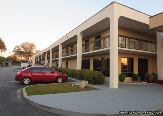 Quality Inn At The Mall - Valdosta Exterior photo