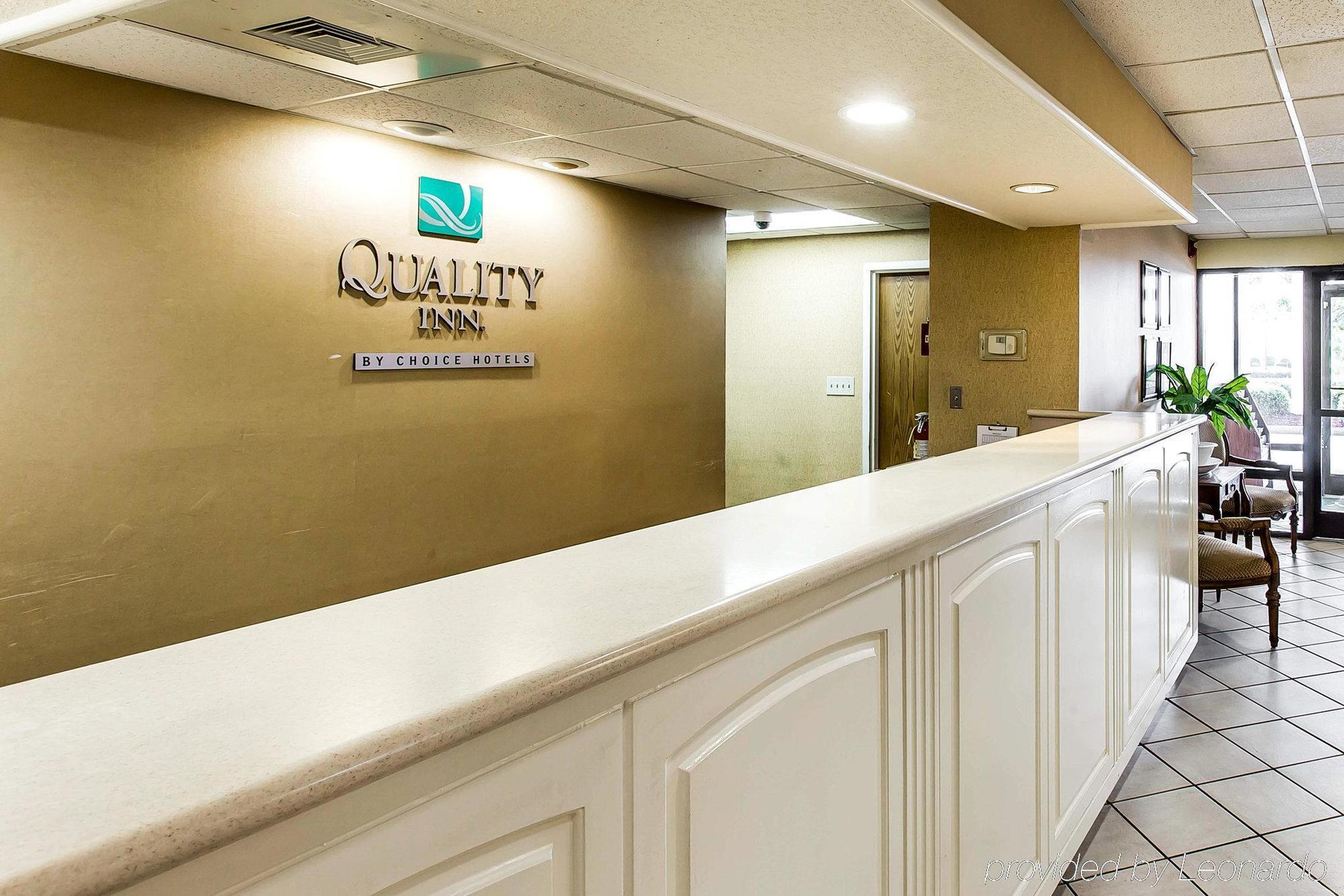 Quality Inn At The Mall - Valdosta Exterior photo