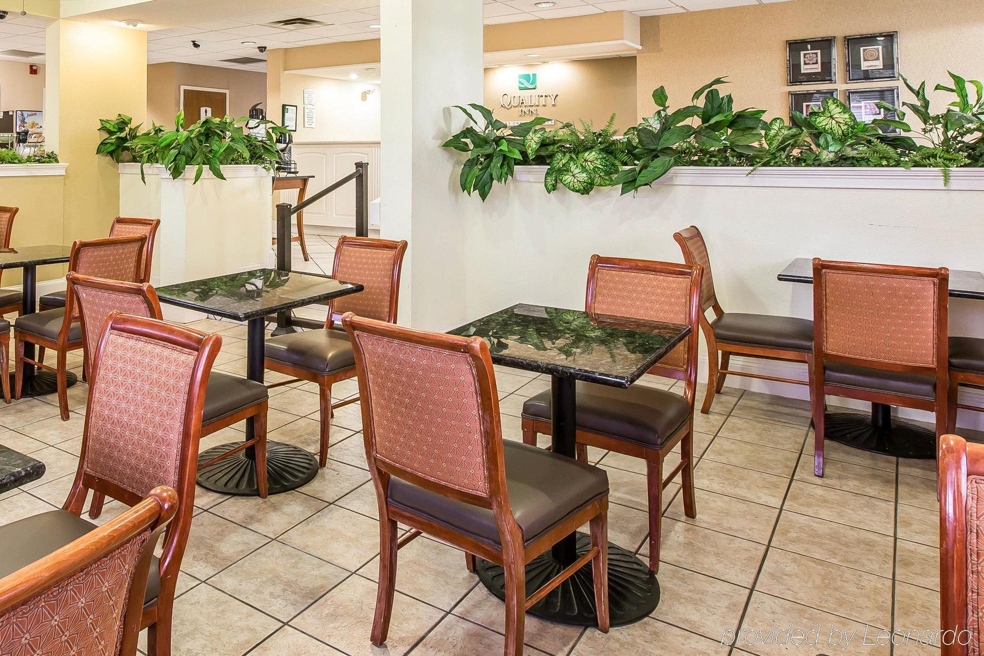 Quality Inn At The Mall - Valdosta Exterior photo