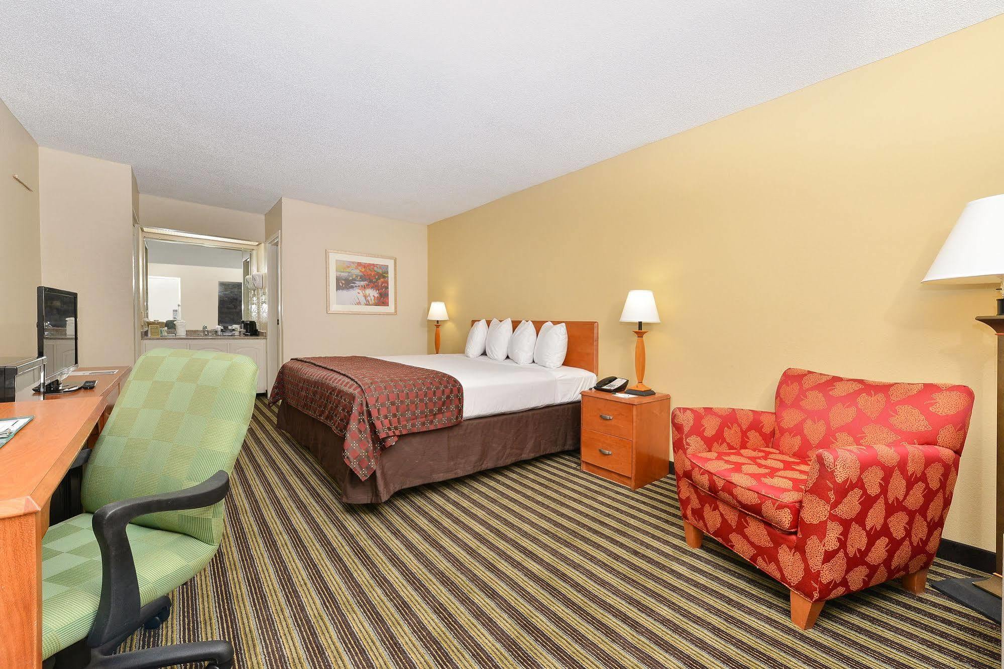 Quality Inn At The Mall - Valdosta Exterior photo